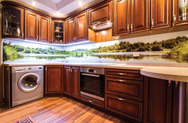 Угловые кухни - фото реальных интерьеров