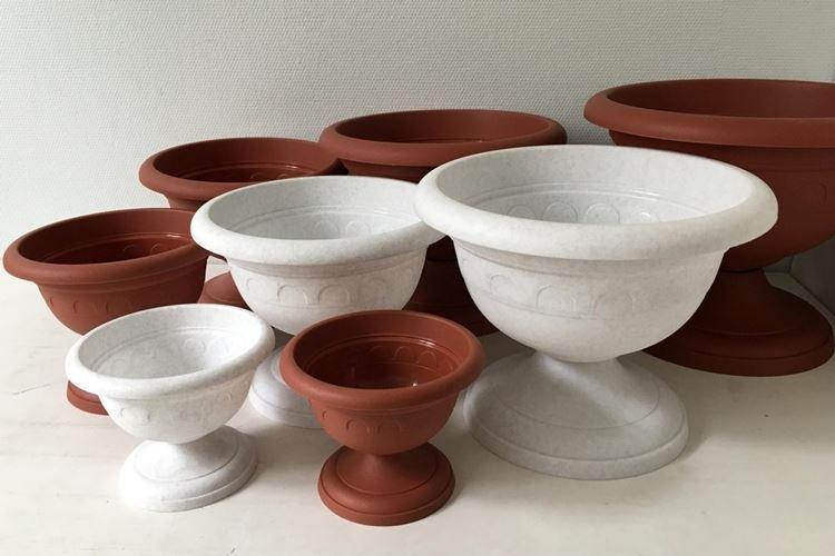 Пластиковые вазоны - Уличные вазоны для цветов