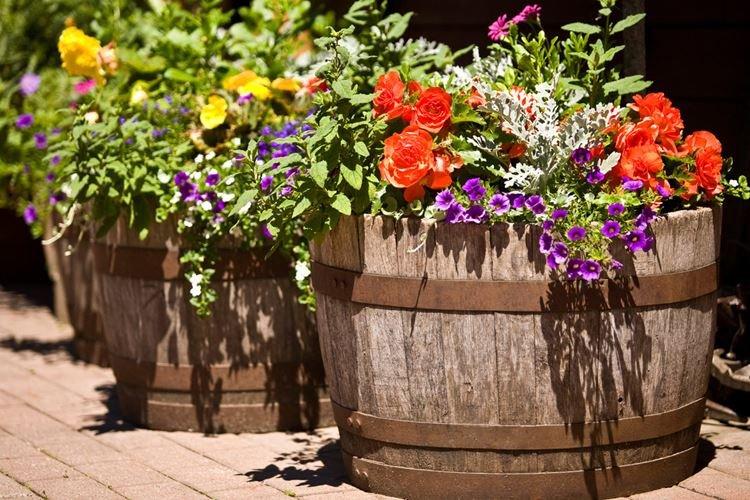 Уличные вазоны для цветов - фото