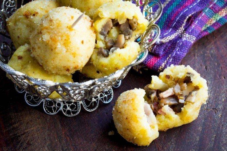 Картофельные шарики с грибами - Вкусные и дешевые рецепты блюд