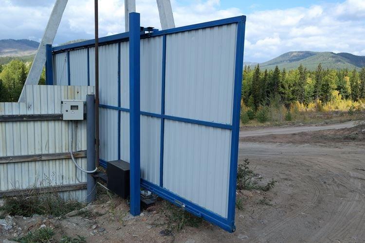 Раздвижные ворота из профнастила своими руками - фото и идеи