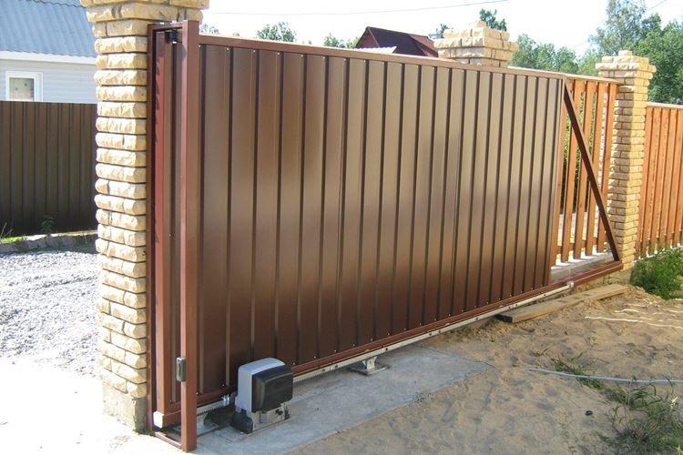 Раздвижные ворота из профнастила своими руками - фото и идеи