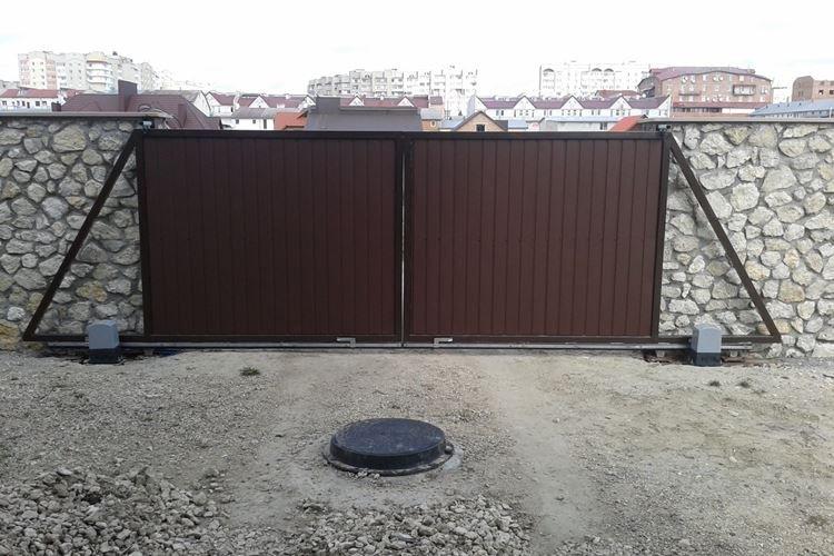 Раздвижные ворота из профнастила своими руками - фото и идеи