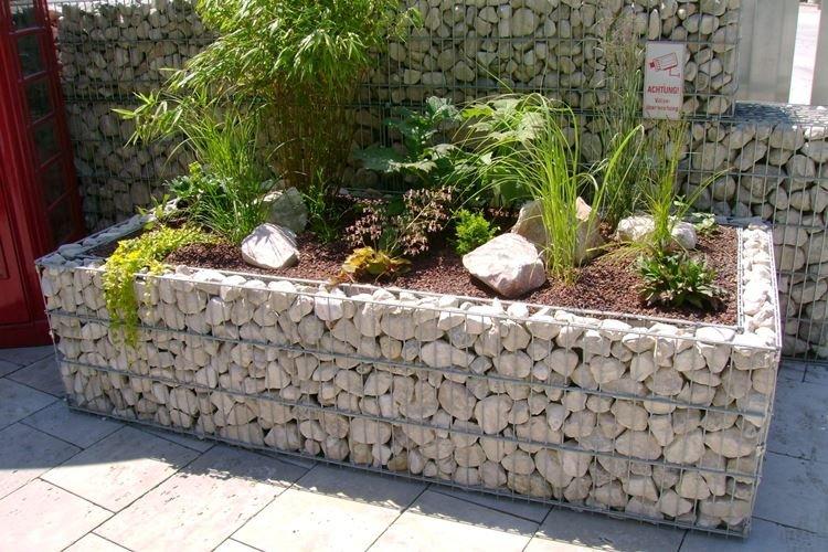 Высокие грядки своими руками из камня