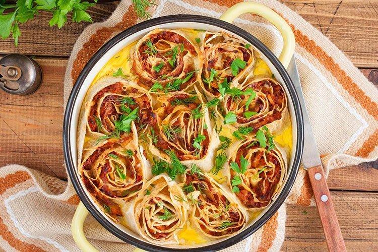 Розочки из лаваша с творожной начинкой - Закуски из лаваша рецепты