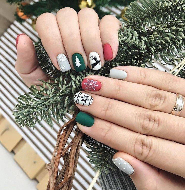 Цветной зимний маникюр 2020-2021