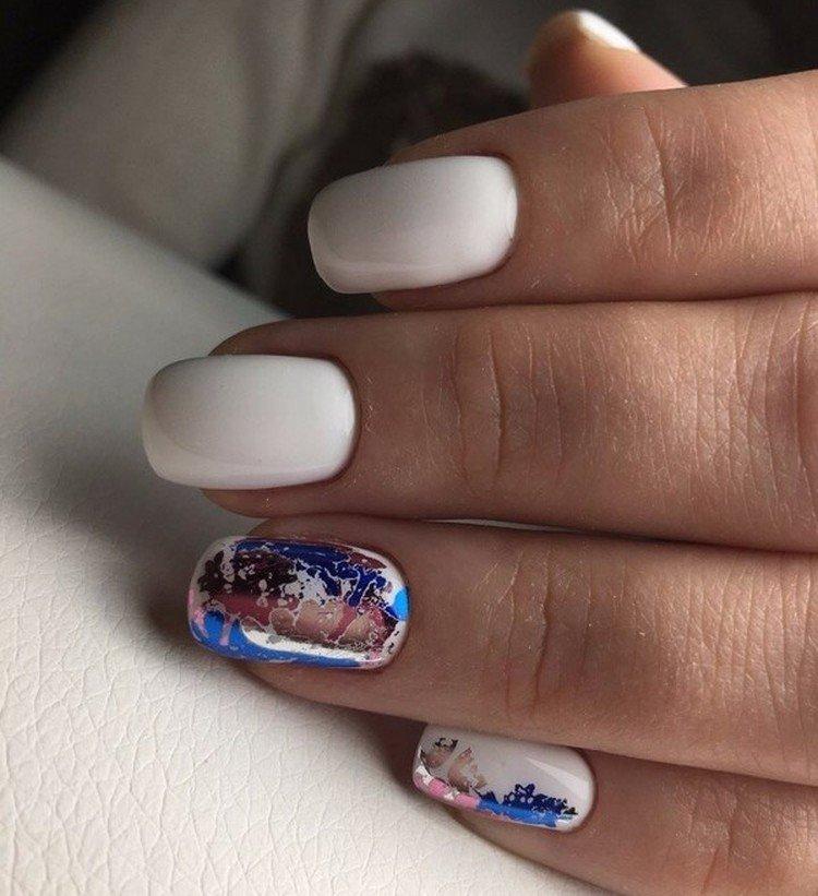 Зимний маникюр с фольгой 2020-2021